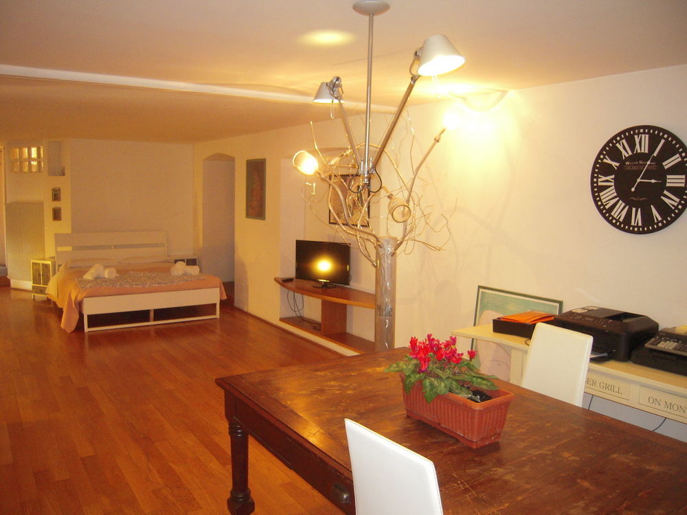 Bed And Breakfast Al Viale Papa Giovanni Bergamo Esterno foto