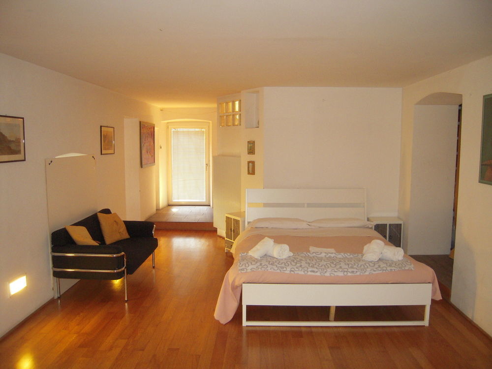 Bed And Breakfast Al Viale Papa Giovanni Bergamo Esterno foto