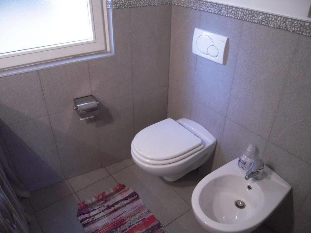 Bed And Breakfast Al Viale Papa Giovanni Bergamo Esterno foto